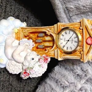 1997 Dreamsicle figurine. "Grandfather Clock".